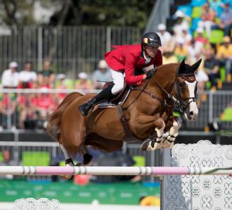 Grand Cru vd Rozenberg van Guéry naar Pilar Cordon