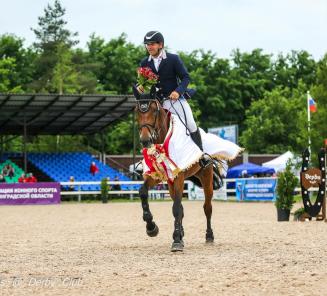 Ibelle vd Grote Haart Paard van het jaar in Estland