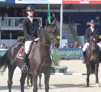 Karmelita van den Dries wint bij de 7-jarigen